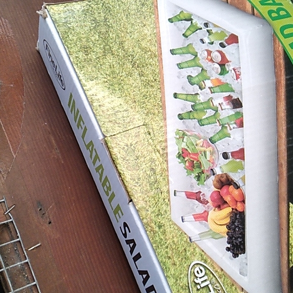 Nwt Tailgating Inflatable Bar - Picture 3 of 4